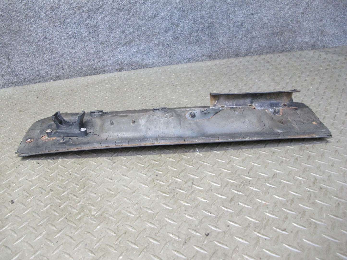 87-91 BMW E30 3-SERIES 325i Heater Firewall Access Box Cover Panel OEM