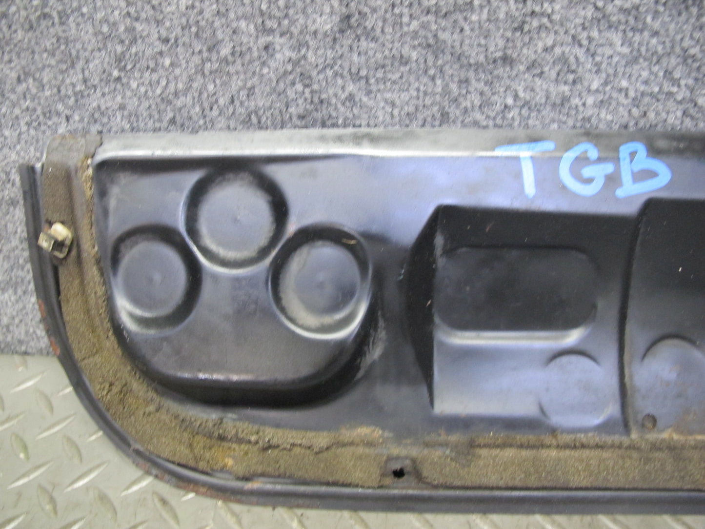 87-91 BMW E30 3-SERIES 325i Heater Firewall Access Box Cover Panel OEM