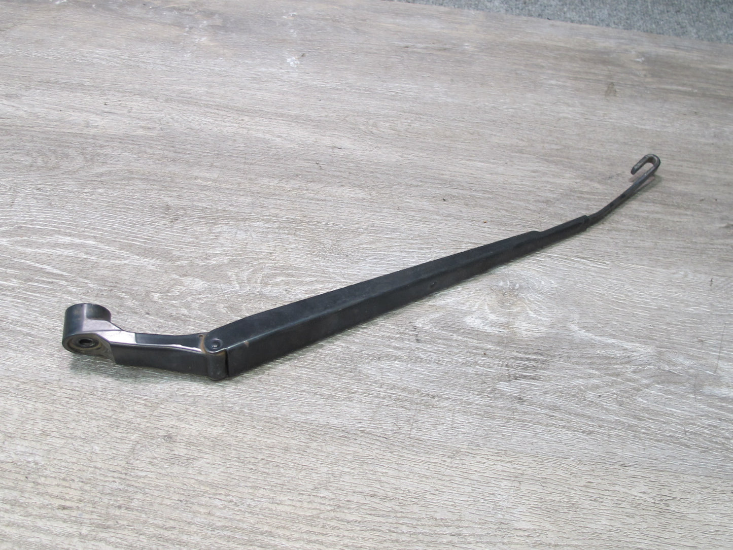 1999-2007 Lexus UZJ100L LX470 Front Left & Right Side Windshield Wiper Arm Set
