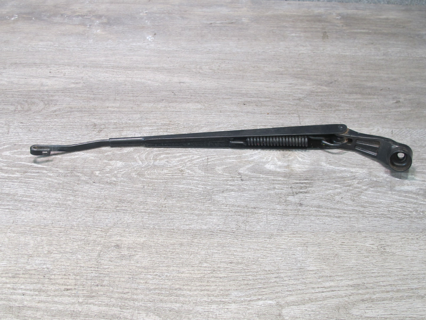 1999-2007 Lexus UZJ100L LX470 Front Left & Right Side Windshield Wiper Arm Set