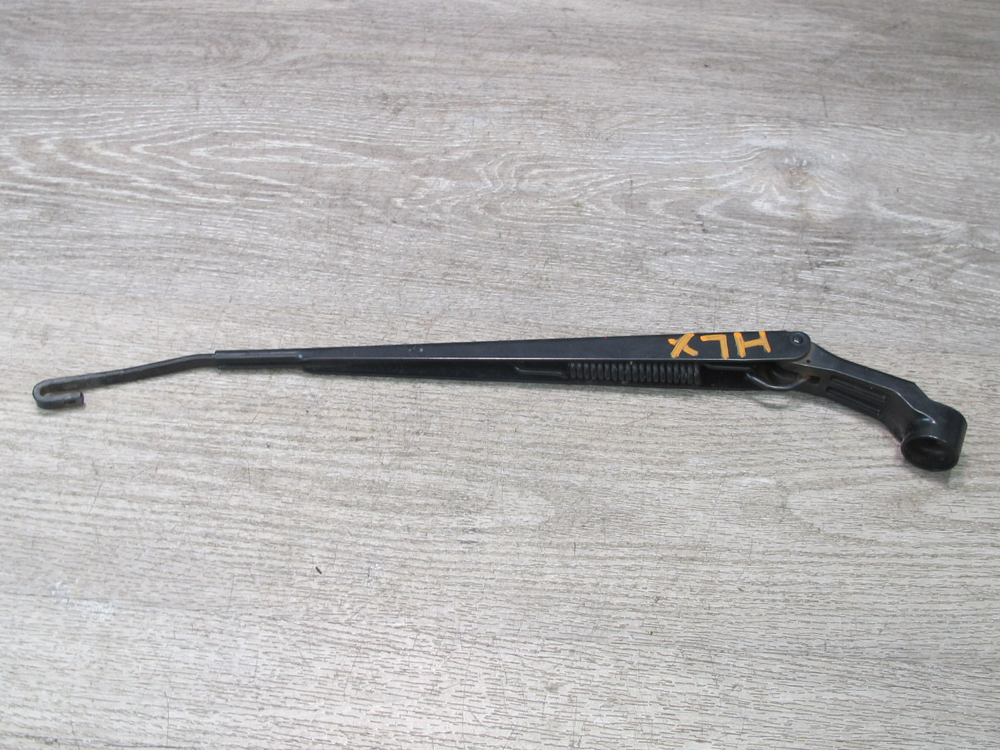 1999-2007 Lexus UZJ100L LX470 Front Left & Right Side Windshield Wiper Arm Set