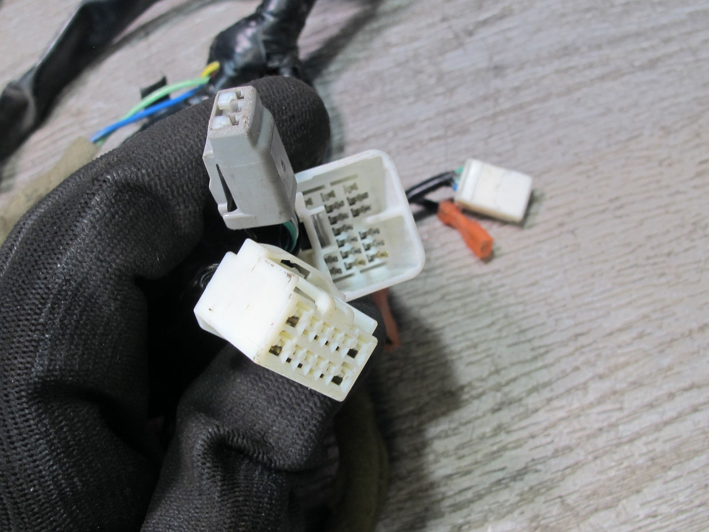 2003-2007 Lexus UZJ100L LX470 Front Right Passenger Side Door Wiring Harness