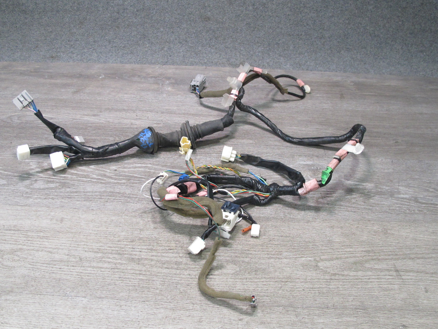 2003-2007 Lexus UZJ100L LX470 Front Right Passenger Side Door Wiring Harness