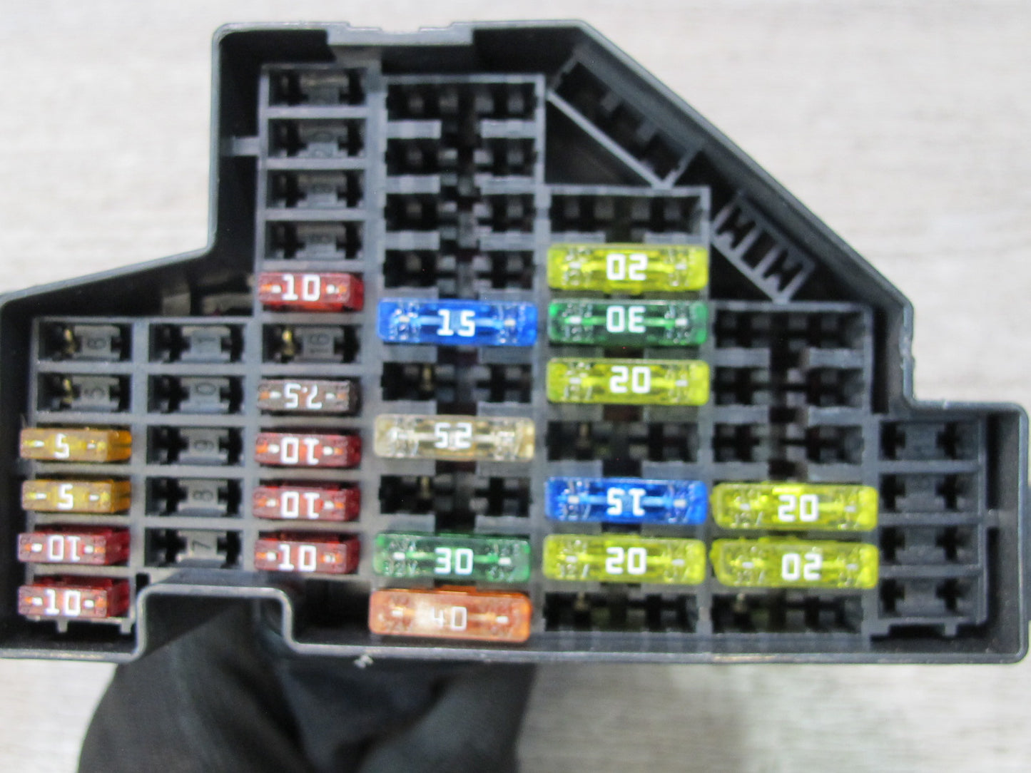 2008 VW Golf MK5 R32 VR6 Interior Fuse Relay Box Module OEM