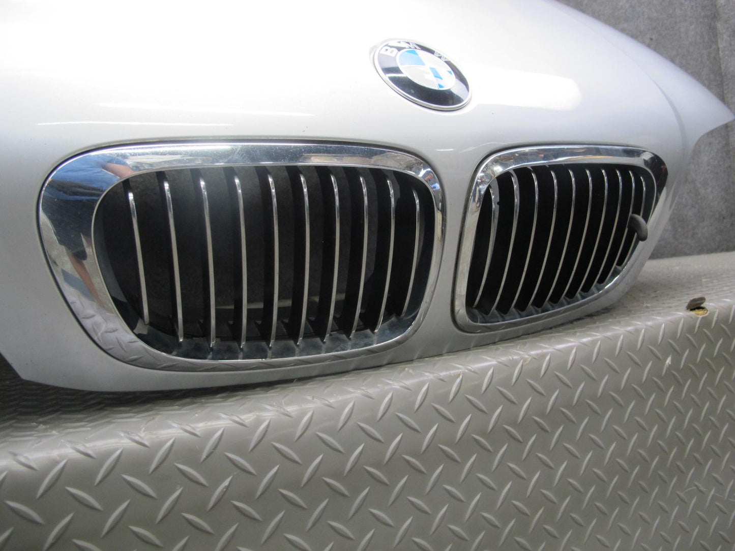 01-03 BMW E46 330ci Coupe Convert Hood Bonnet Shell Cover Panel Titan Silver OEM