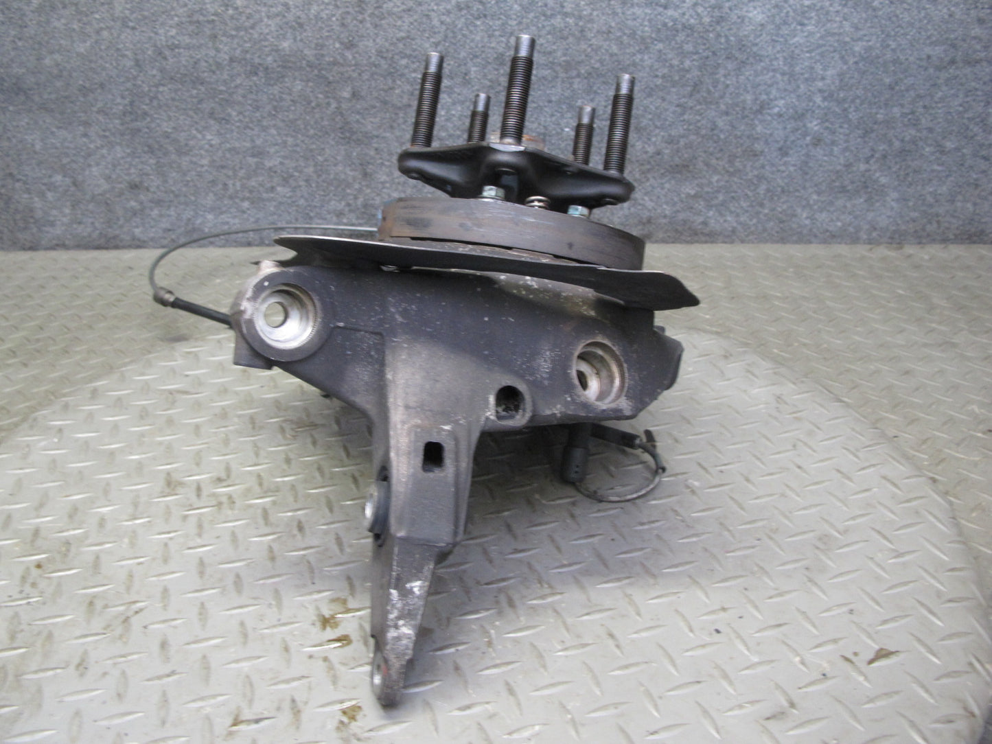 2005-2012 Porsche 911 997 Rear Right Spindle Knuckle Wheel Hub Bearing
