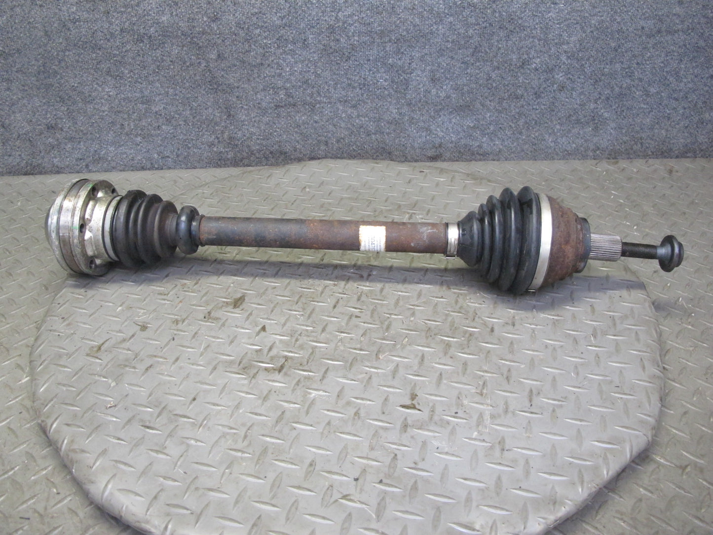 2008 Volkswagen VW Golf R32 MK5 VR6 A/T Front Right Axle Half Shaft Aftermarket