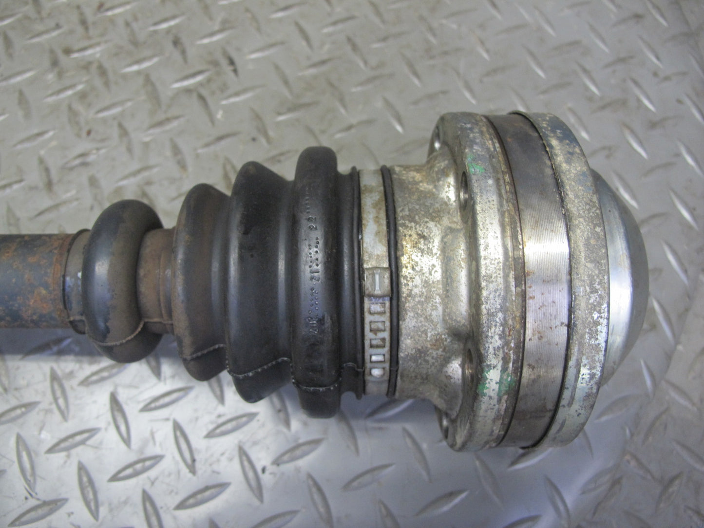 2008 Volkswagen VW Golf R32 MK5 VR6 A/T Front Right Axle Half Shaft Aftermarket