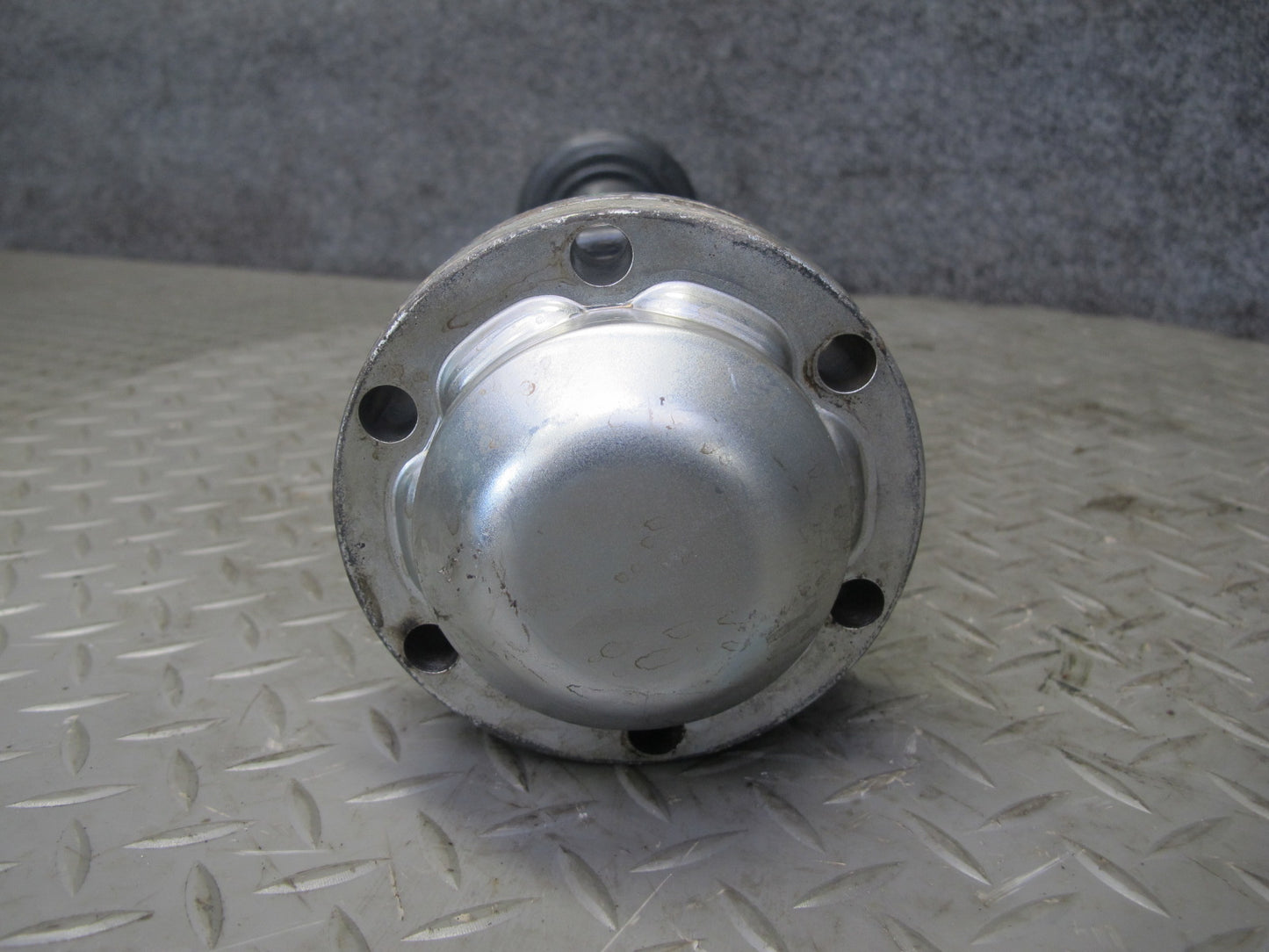 2008 Volkswagen VW Golf R32 MK5 VR6 A/T Front Right Axle Half Shaft Aftermarket