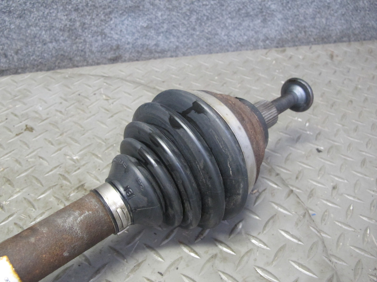 2008 Volkswagen VW Golf R32 MK5 VR6 A/T Front Right Axle Half Shaft Aftermarket