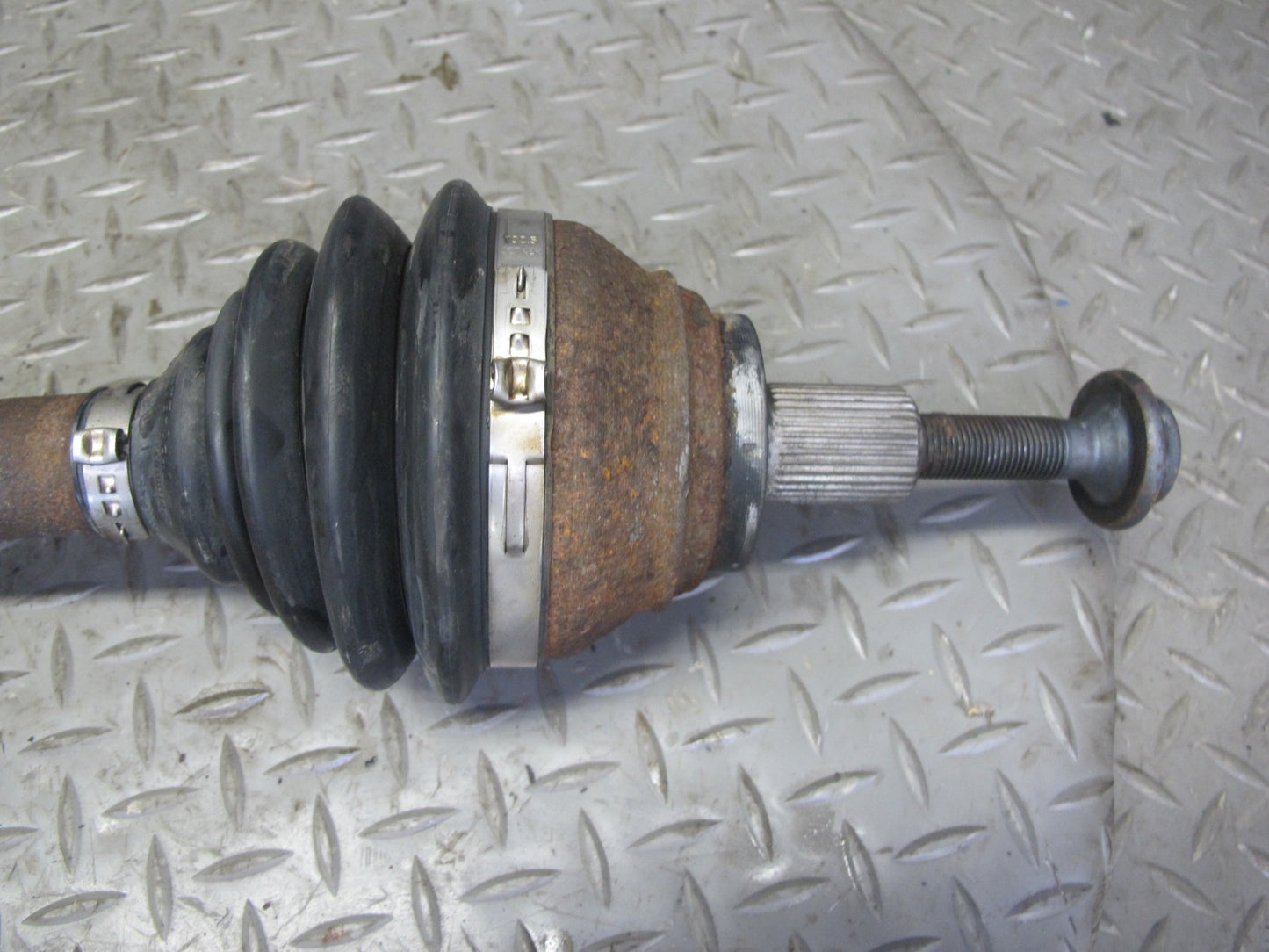 2008 Volkswagen VW Golf R32 MK5 VR6 A/T Front Right Axle Half Shaft Aftermarket