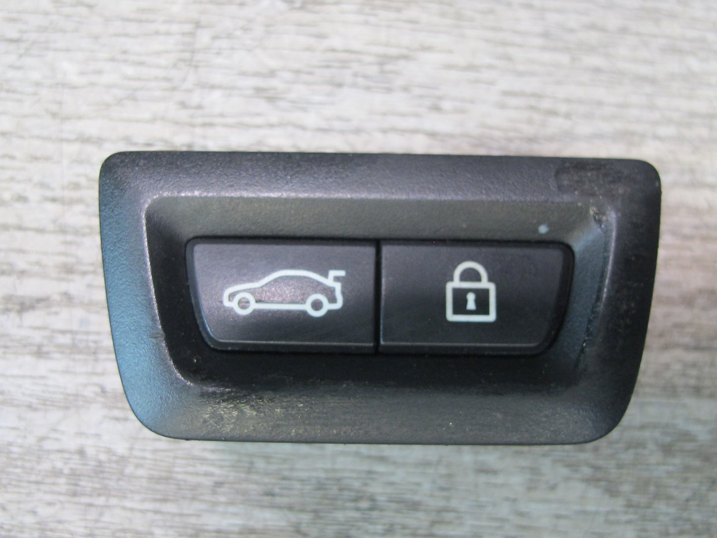 2014-2018 BMW F15 F07 F10 F11 Trunk & Door Central Lock Unlock Button Switch