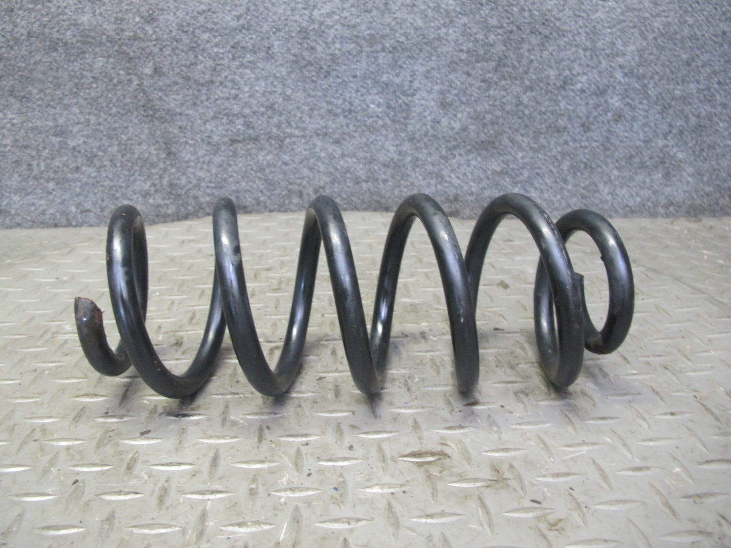 2008 VW Golf MK5 R32 AWD Rear Suspension Left & Right Coil Spring Set OEM