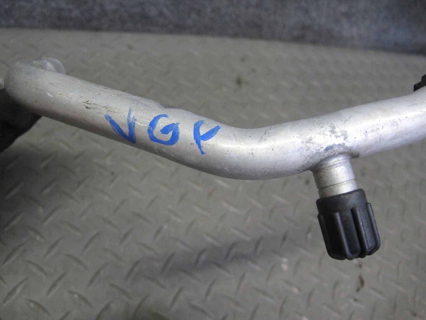 2008 VW Golf MK5 R32 Set of 2 A/C Air Condition Hose Pipe Line OEM