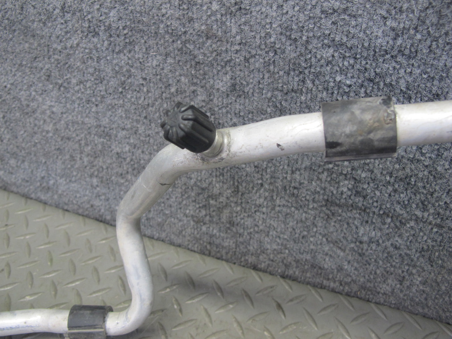 2008 VW Golf MK5 R32 Set of 2 A/C Air Condition Hose Pipe Line OEM