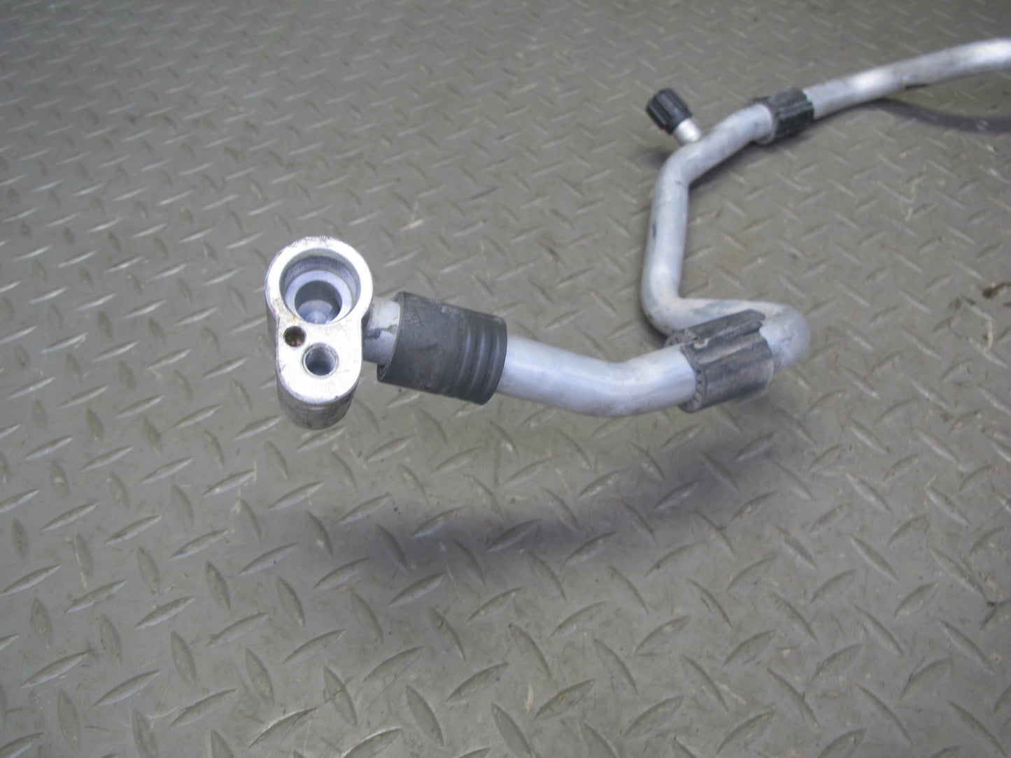 2008 VW Golf MK5 R32 Set of 2 A/C Air Condition Hose Pipe Line OEM