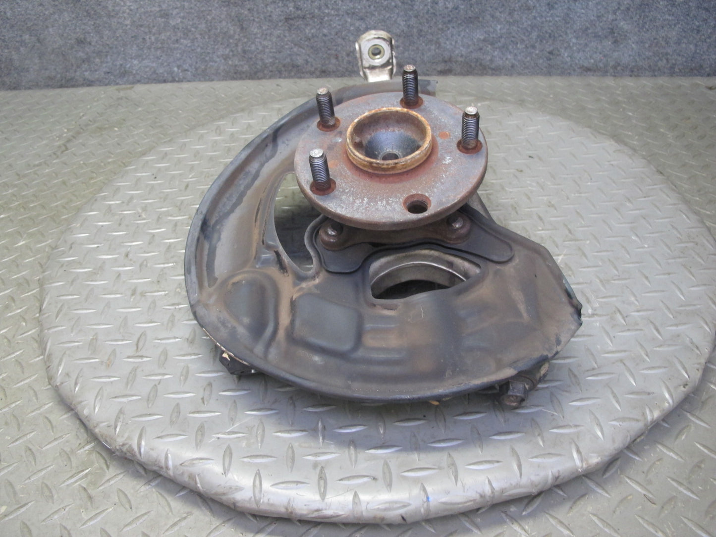 01-06 Lexus LS430 UCF30L RWD Front Left Spindle Knuckle Wheel Hub Bearing OEM