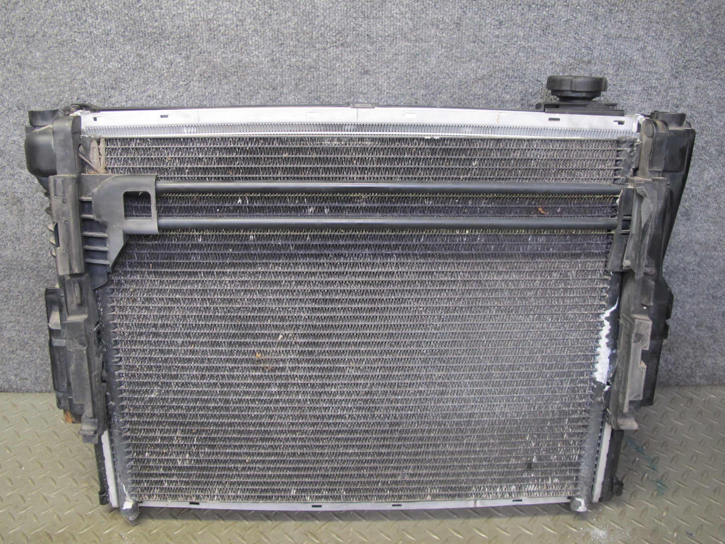 03-06 BMW E46 M54 MT Engine Radiator A/C Condenser Oil Cooler Fan Shroud Set OEM