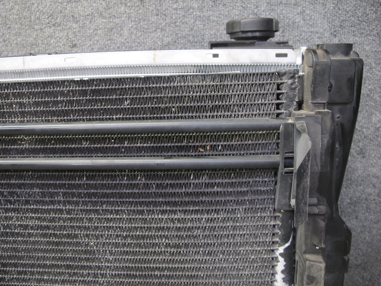 03-06 BMW E46 M54 MT Engine Radiator A/C Condenser Oil Cooler Fan Shroud Set OEM