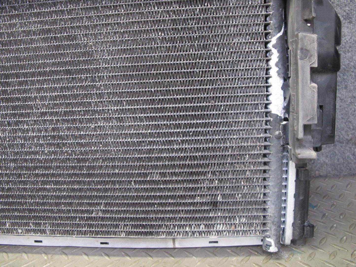 03-06 BMW E46 M54 MT Engine Radiator A/C Condenser Oil Cooler Fan Shroud Set OEM