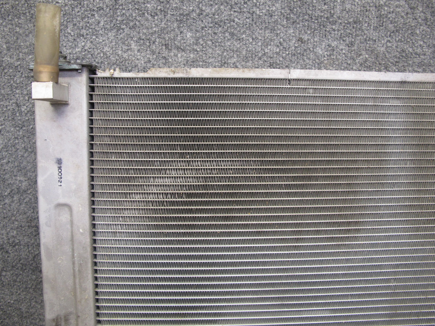 09-20 Nissan Z34 370Z A/T Engine Cooling Radiator A/C Condenser Assembly OEM