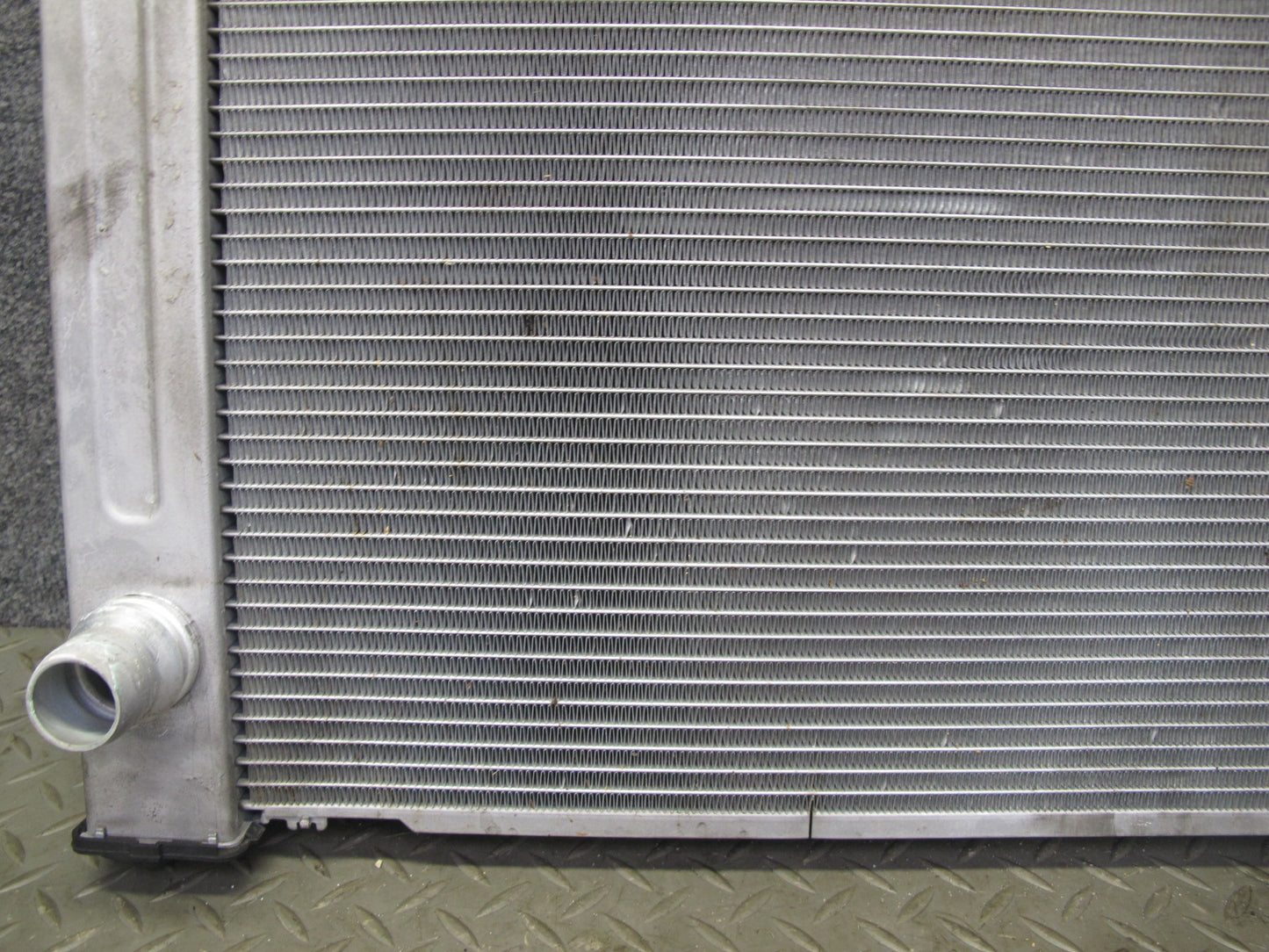 09-20 Nissan Z34 370Z A/T Engine Cooling Radiator A/C Condenser Assembly OEM