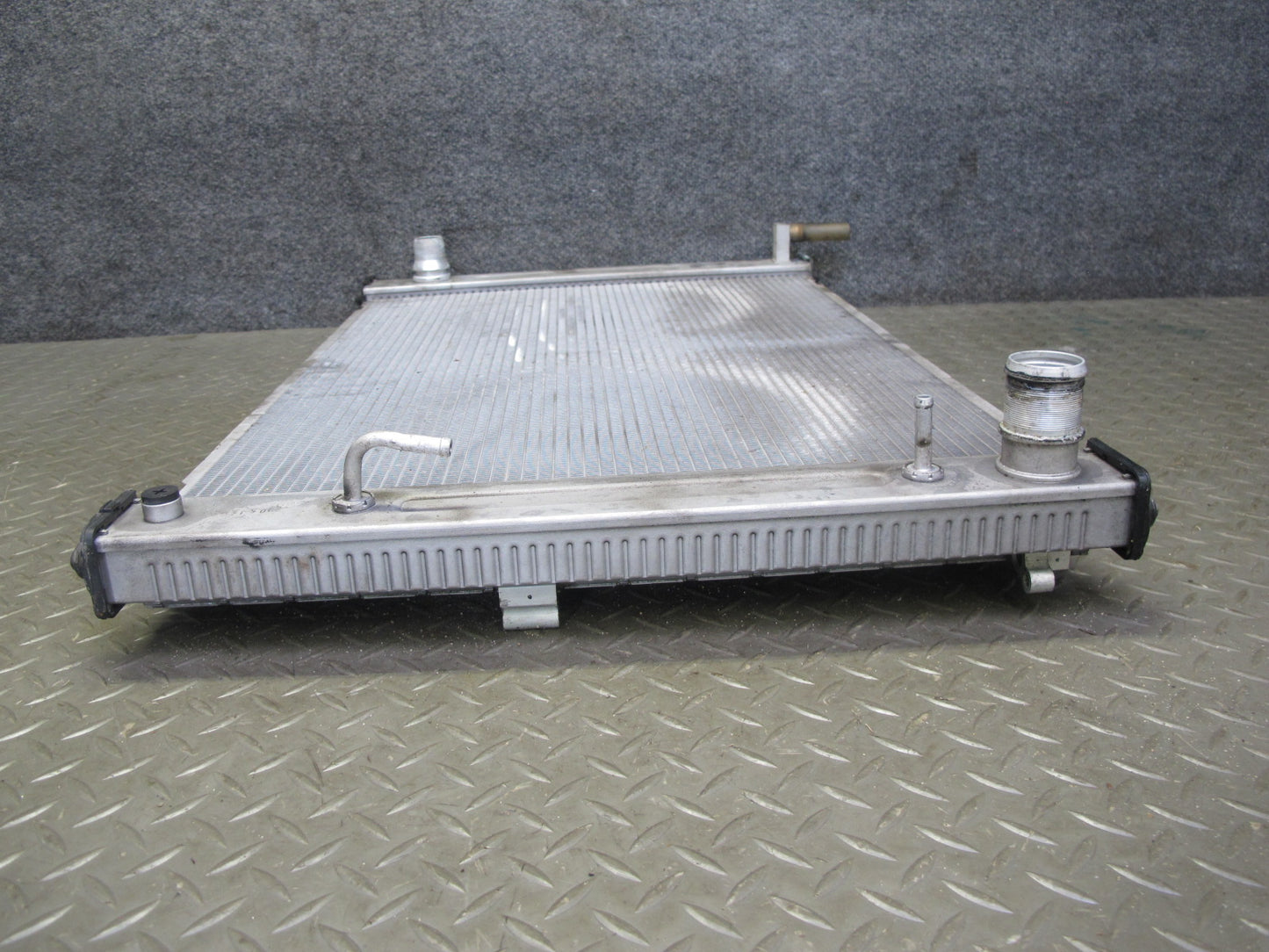 09-20 Nissan Z34 370Z A/T Engine Cooling Radiator A/C Condenser Assembly OEM