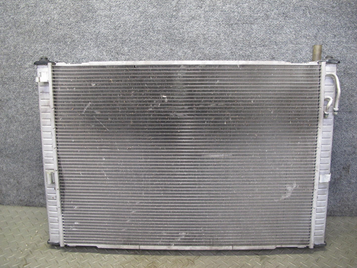 09-20 Nissan Z34 370Z A/T Engine Cooling Radiator A/C Condenser Assembly OEM