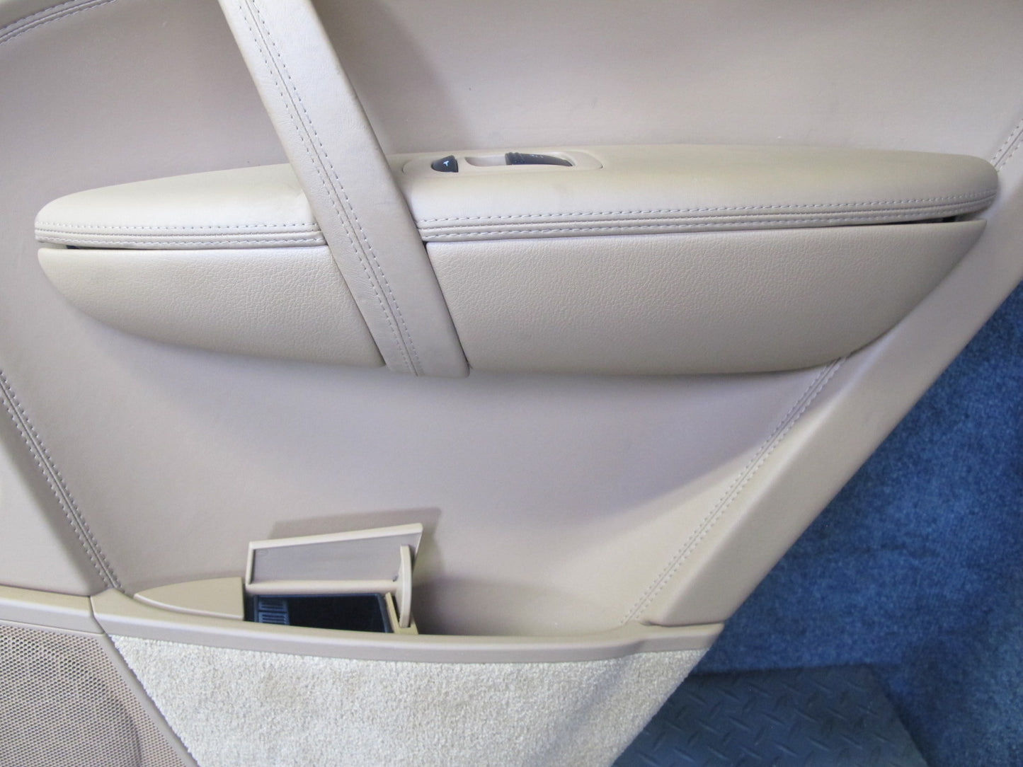 2008 Porsche Cayenne 957 Rear Door Interior Trim Panel Sand Beige Set of 2