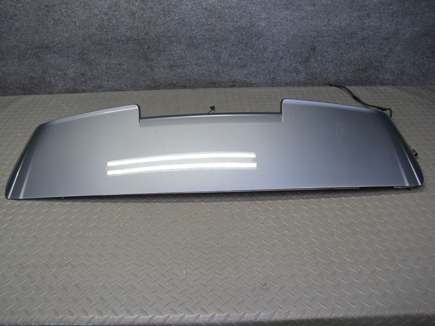 08-10 Porsche Cayenne 957 Turbo Rear Trunk Lid Tailgate Spoiler w  Brake Light