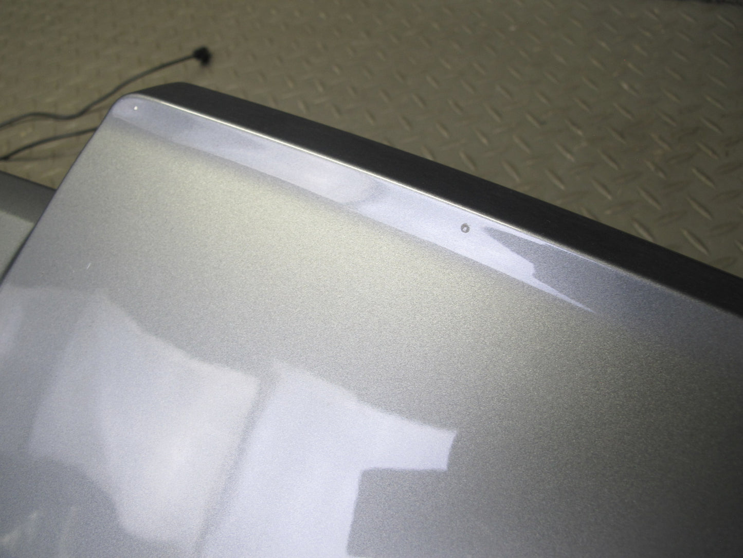 08-10 Porsche Cayenne 957 Turbo Rear Trunk Lid Tailgate Spoiler w  Brake Light