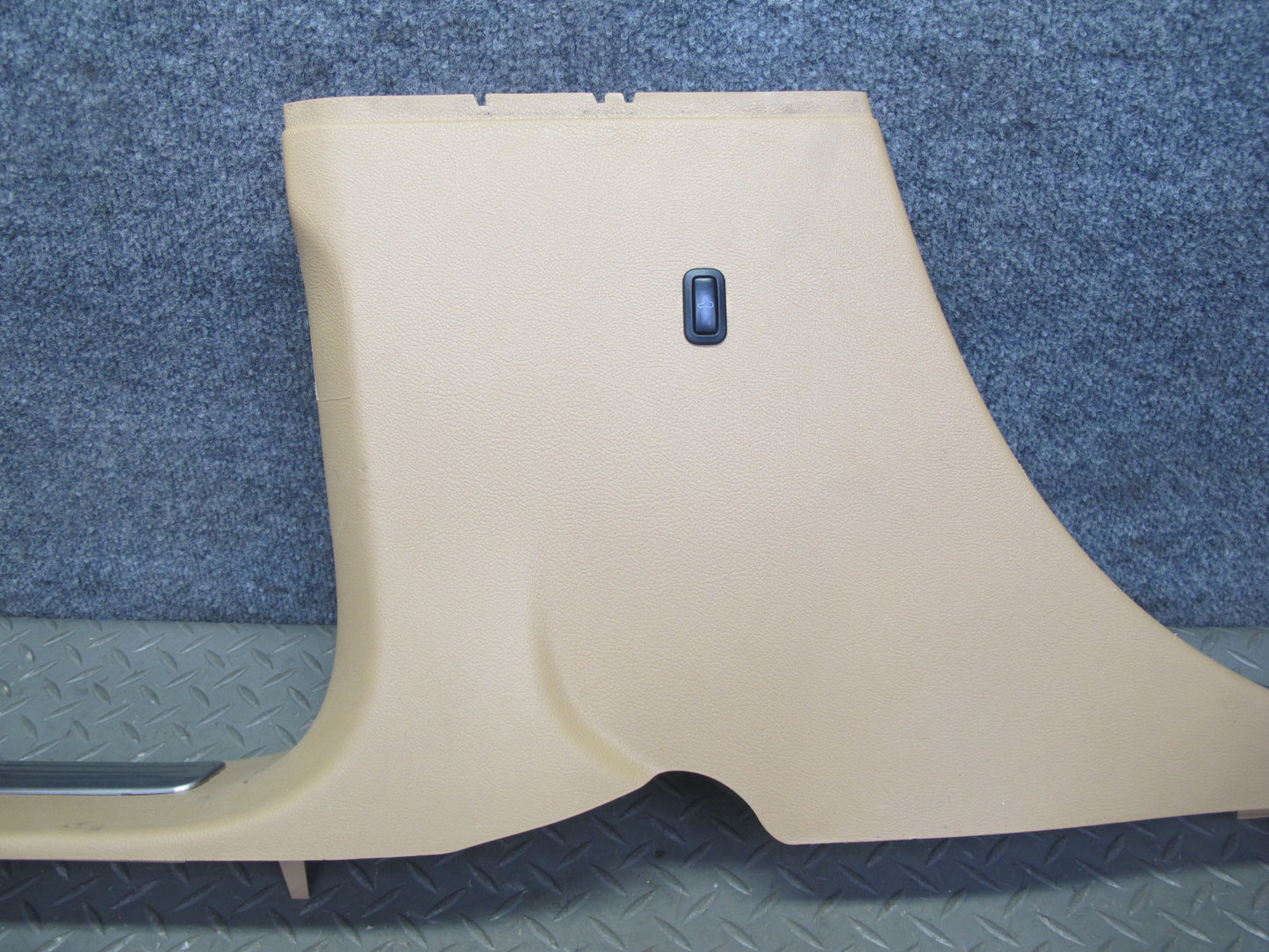 08-10 Porsche Cayenne 957 Left & Right  Door Scuff Sill Plate Trim Panel Set