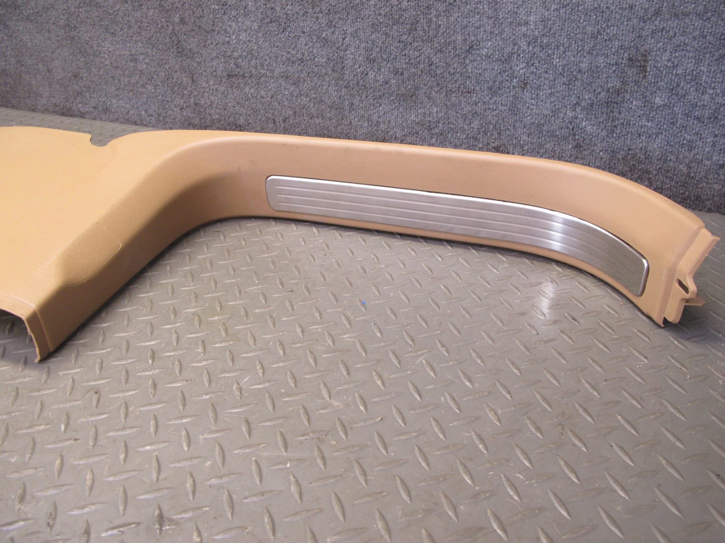 08-10 Porsche Cayenne 957 Left & Right  Door Scuff Sill Plate Trim Panel Set