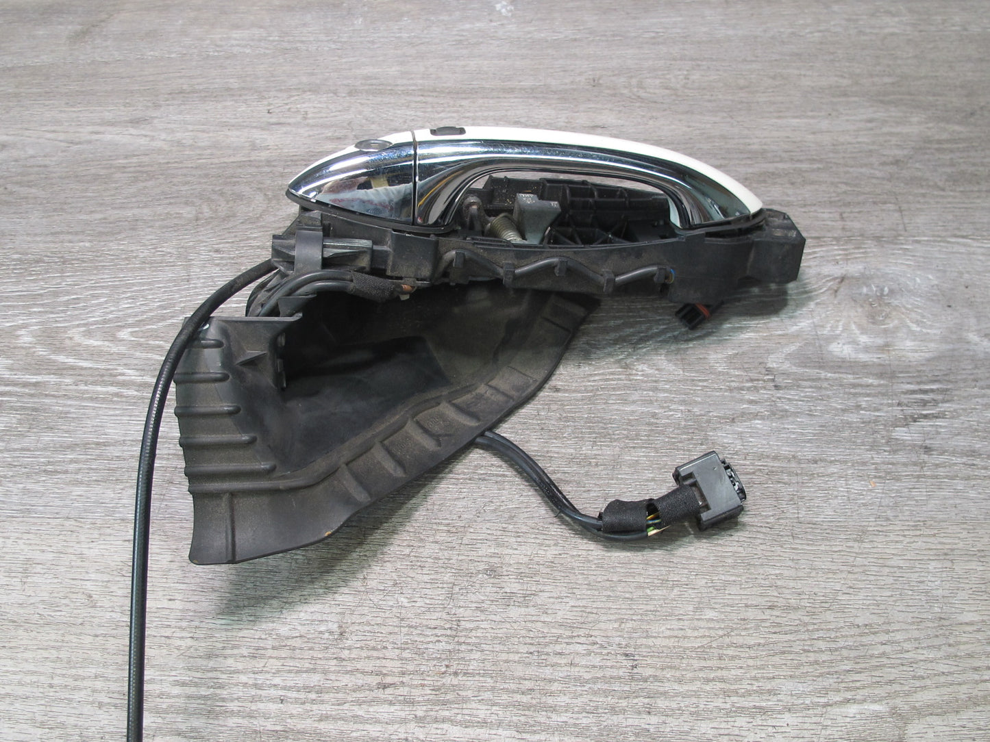 06-11 Mercedes W164 Ml-class Front Left Door Keyless GO Exterior Handle OEM