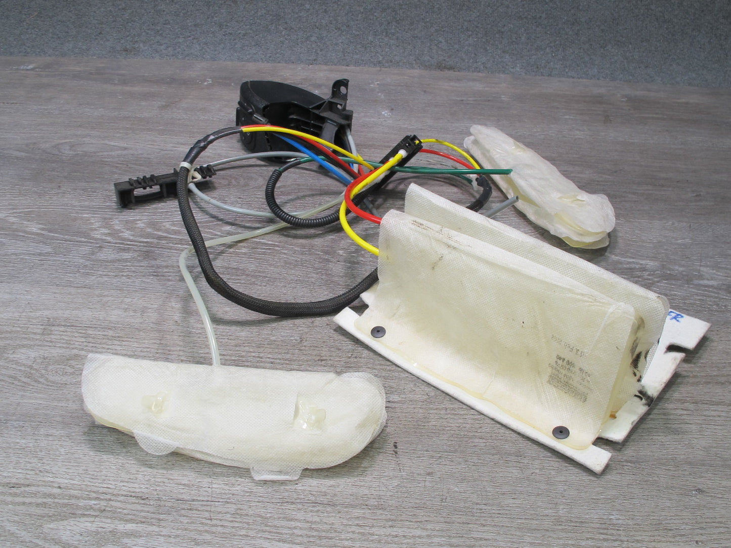 06-11 Mercedes W164 ML Front Right Seat Lumbar Switch w Support Bolster OEM