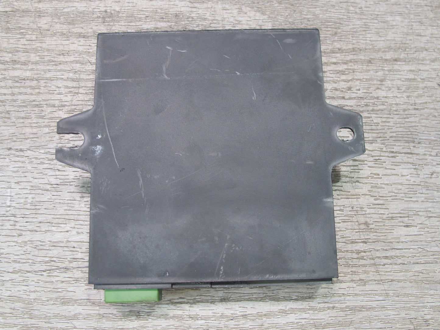 87-91 BMW E30 3-SERIES ON Board Computer Relay Control Module 1373726 OEM