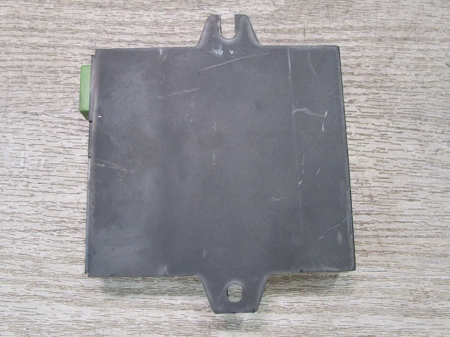87-91 BMW E30 3-SERIES ON Board Computer Relay Control Module 1373726 OEM