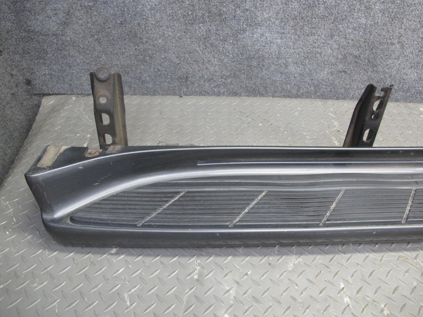 2003-2007 Lexus J100 LX470 Right Pass Side Skirt Running Board Step Panel