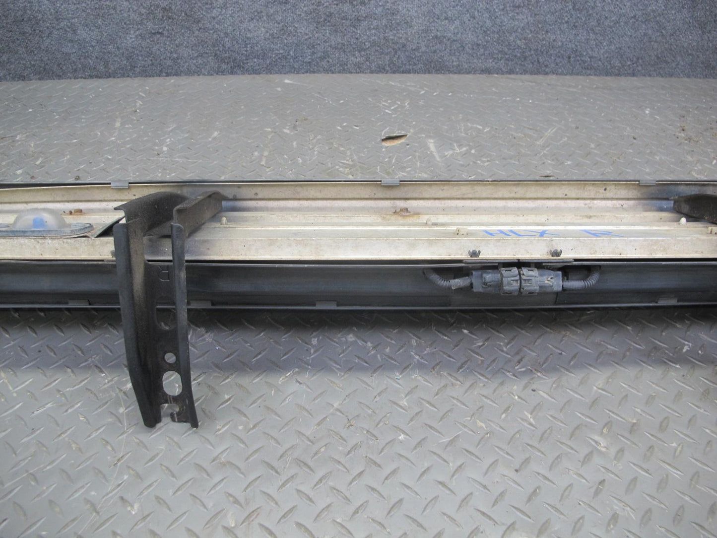 2003-2007 Lexus J100 LX470 Right Pass Side Skirt Running Board Step Panel