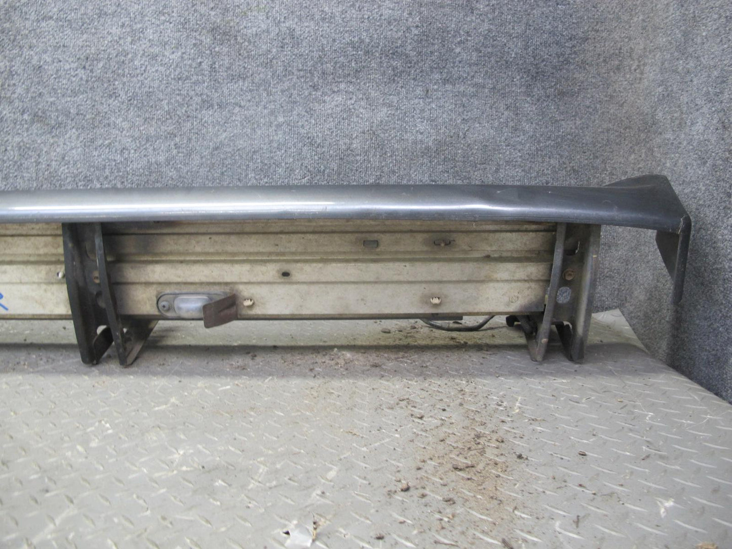 2003-2007 Lexus J100 LX470 Right Pass Side Skirt Running Board Step Panel