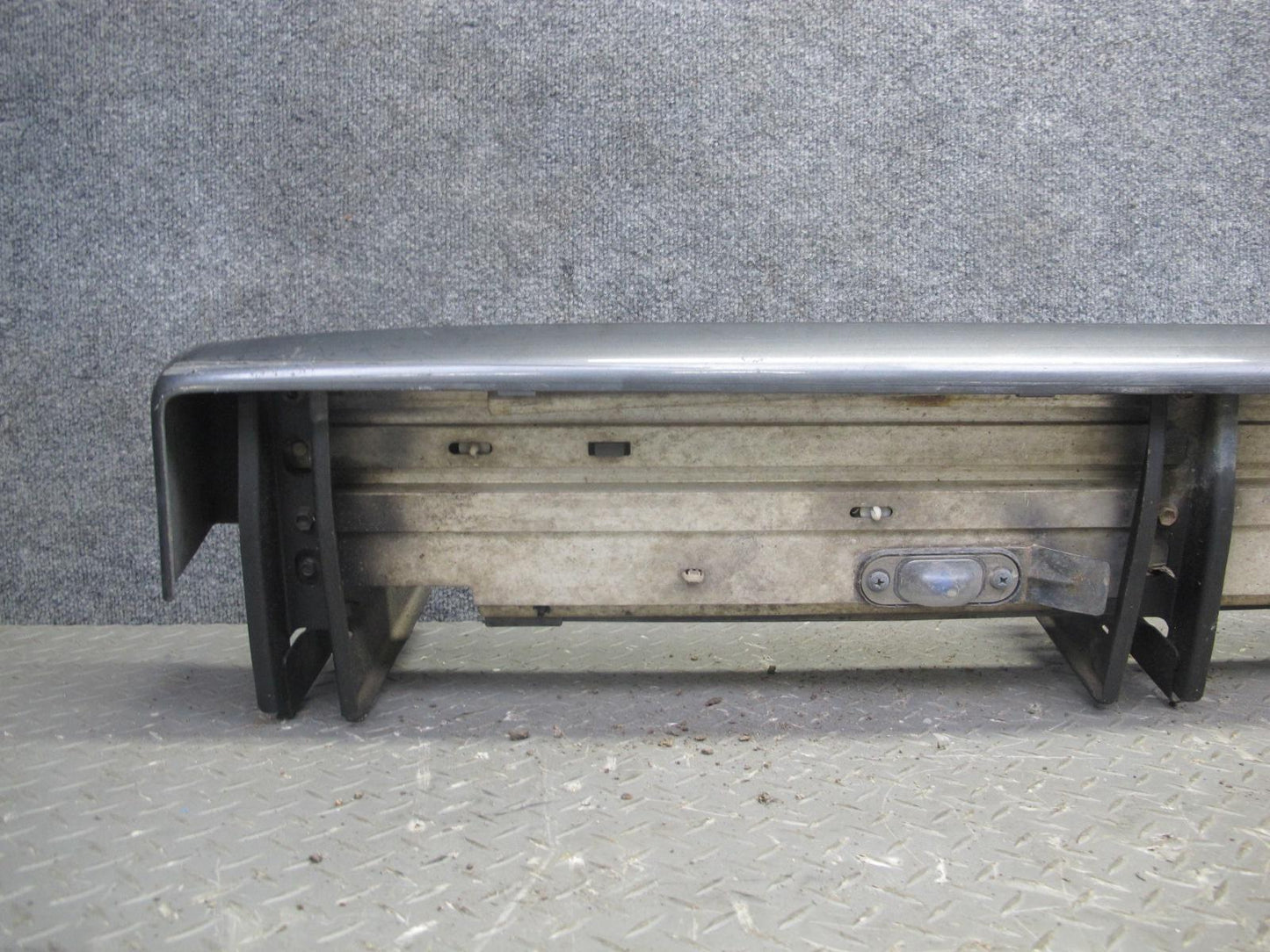 2003-2007 Lexus J100 LX470 Right Pass Side Skirt Running Board Step Panel