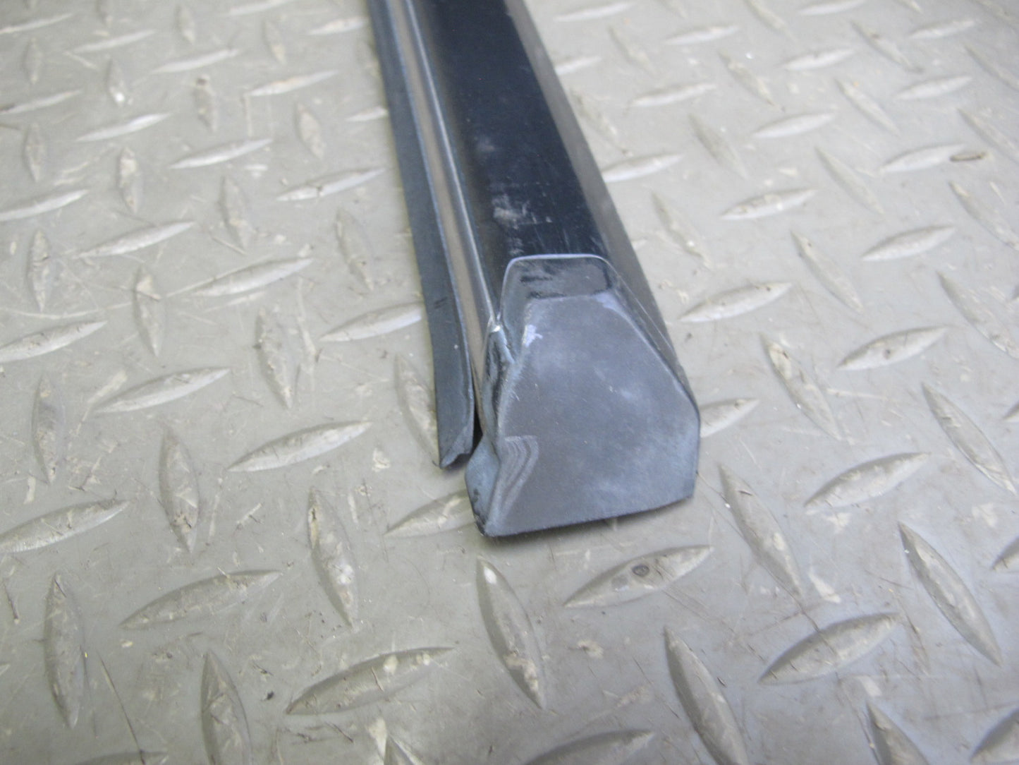 87-91 BMW E30 325i Convertible Door Fender Quarter Molding Trim Cover Set OEM