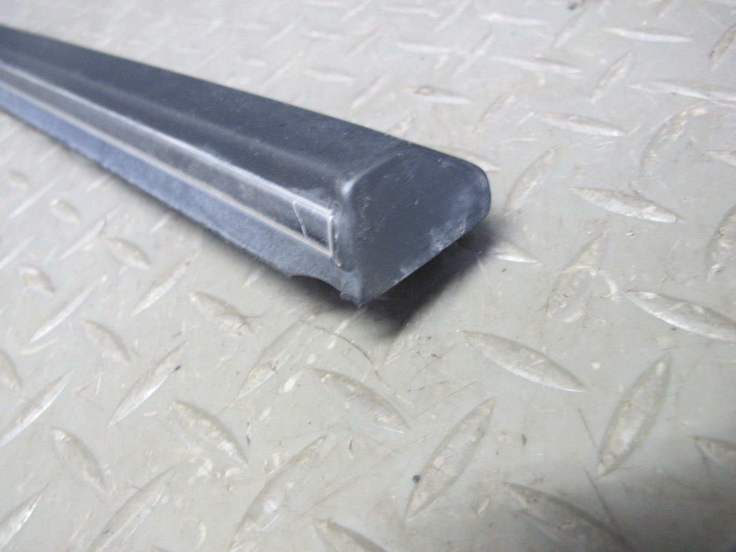 87-91 BMW E30 325i Convertible Door Fender Quarter Molding Trim Cover Set OEM
