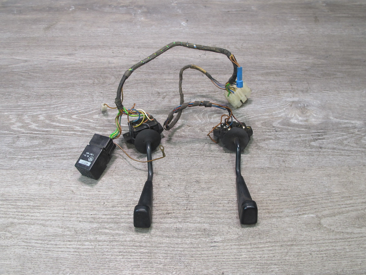 87-91 BMW E30 325i Windshield Wiper & Turn Signal Switch Stalk Control OEM