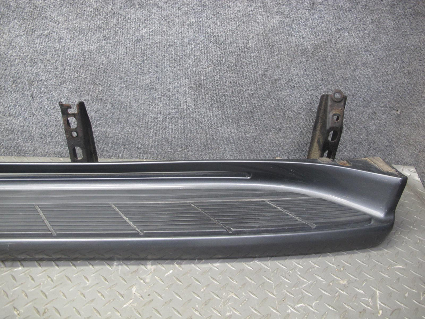 2003-2007 Lexus J100 LX470 Left Driver Side Skirt Running Board Step Panel