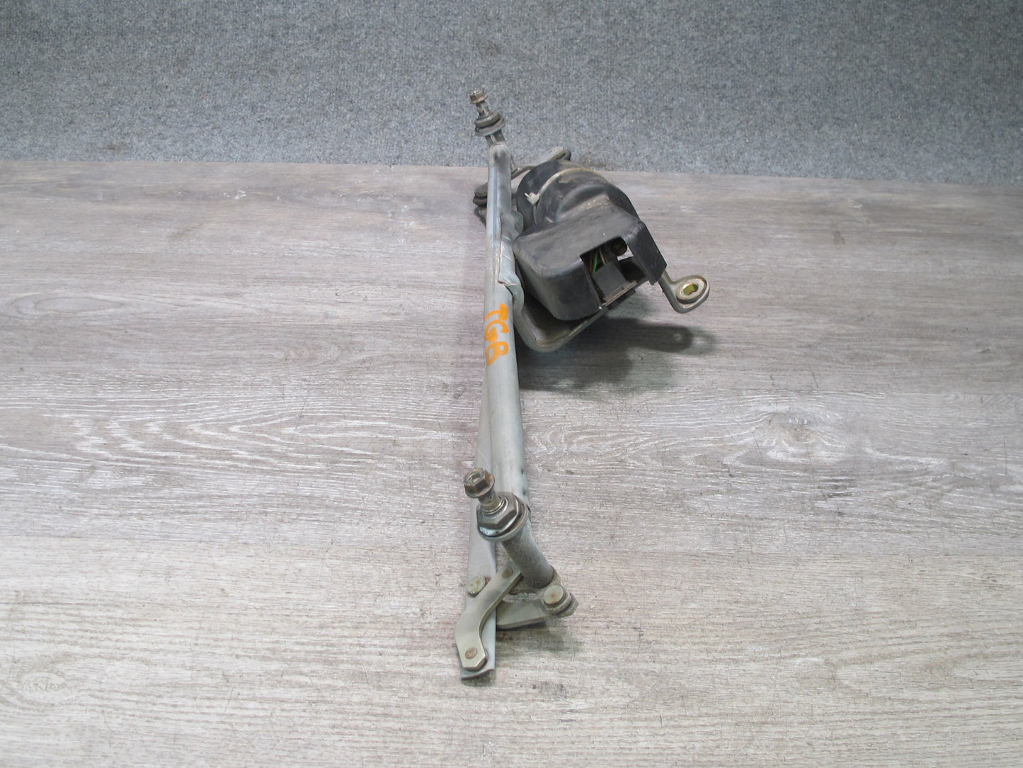 84-91 BMW E30 325i 3-SERIES Windshield Wiper Transmission Linkage w Motor OEM