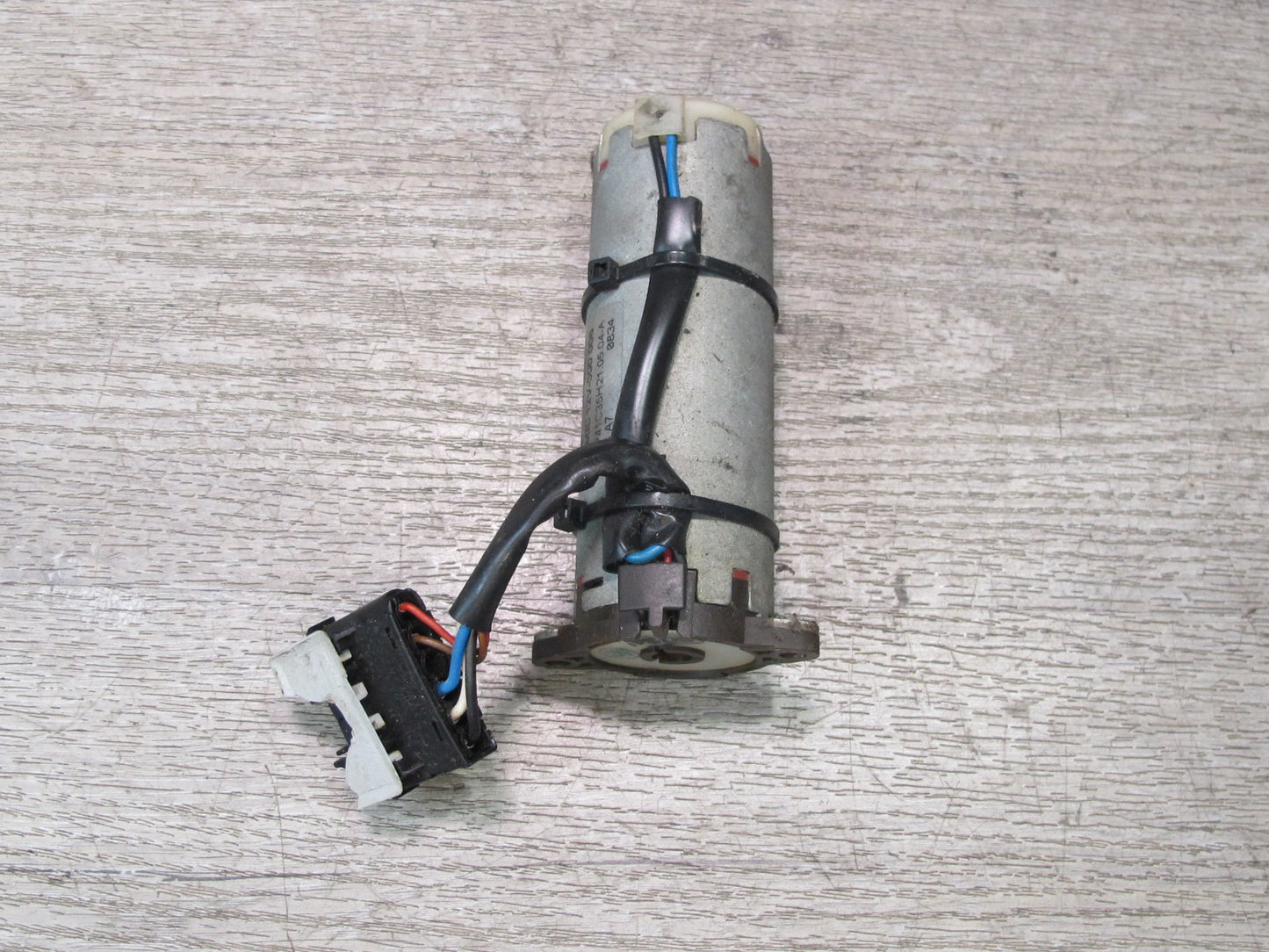 01-06 BMW E46 Convertible Set of 5 Front Right Seat Adjustment Drive Motor OEM