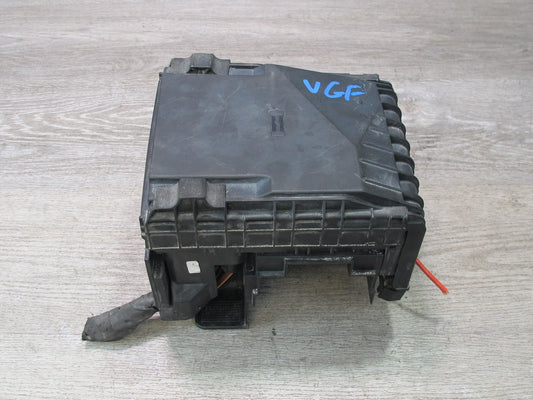 06-16 VW Golf MK5 R32 Passat CC VR6 Engine Bay Fuse Relay Box Module OEM