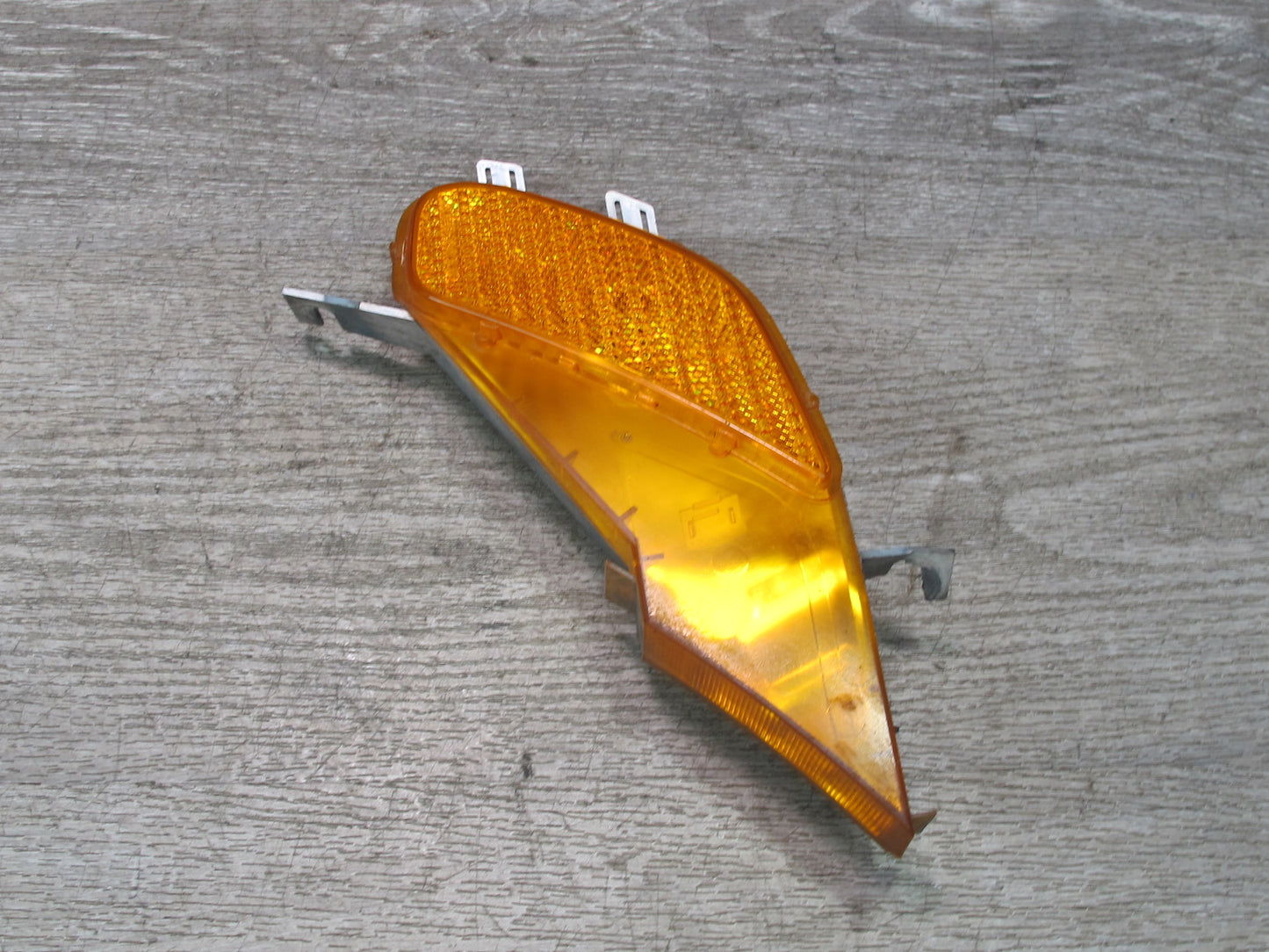 2003-2006 Porsche Cayenne 955 Front Left Turn Signal Light