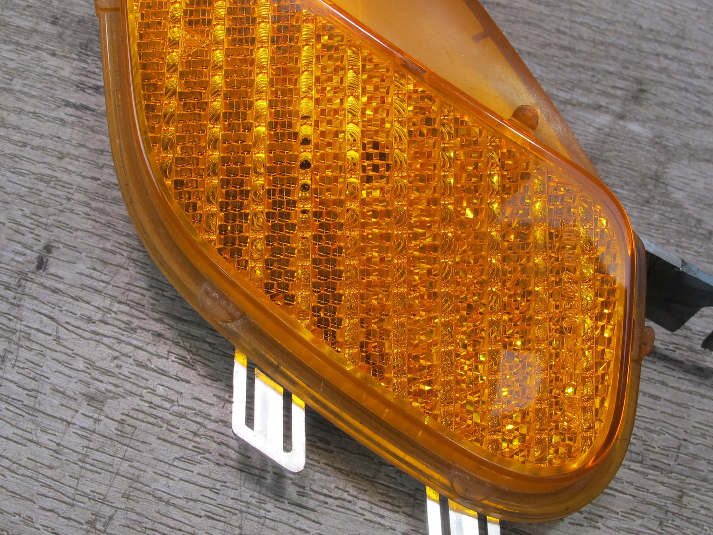 2003-2006 Porsche Cayenne 955 Front Left Turn Signal Light
